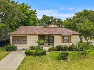 801 Armstrong Dr, Garland, TX 75040