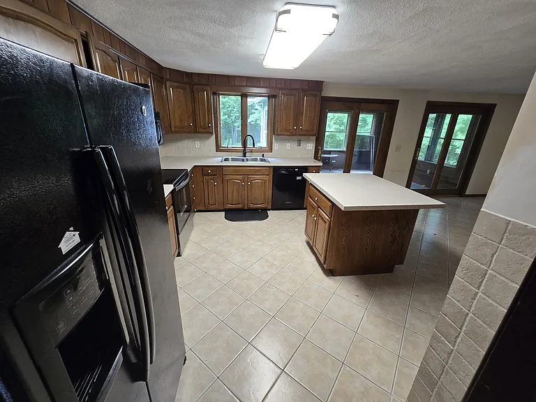 35 N Lowell Rd — Photo 6