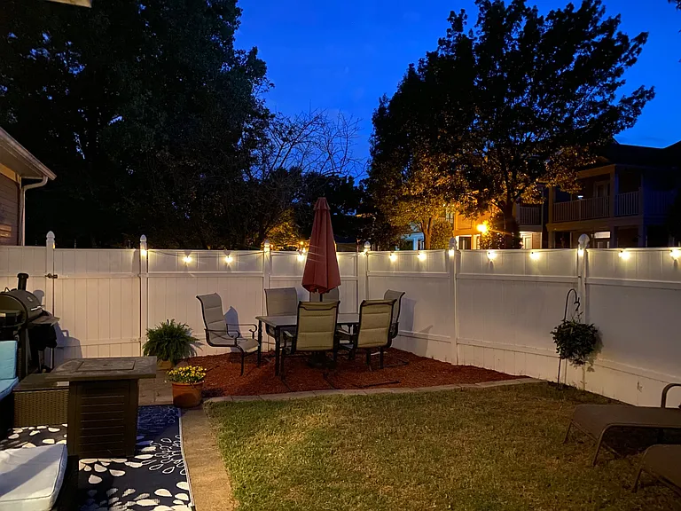 Patio/Side yard