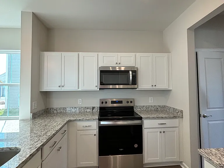 65 Whispering Oaks Cir — Photo 7