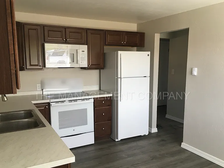1949 Alta Dr — Photo 8