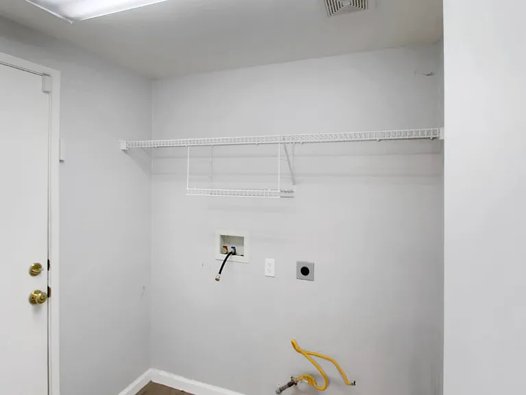 4137 Rogers Canyon Rd — Photo 25