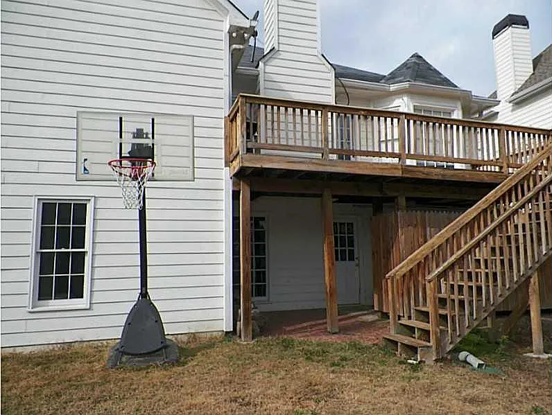 2096 Drogheda Lane — Photo 3
