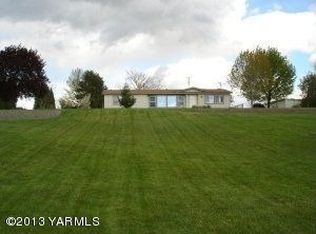 213 Valley View Rd, Zillah, WA 98953