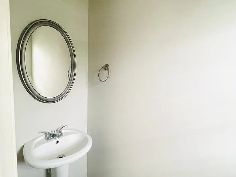 600 Oakside Pl — Photo 4