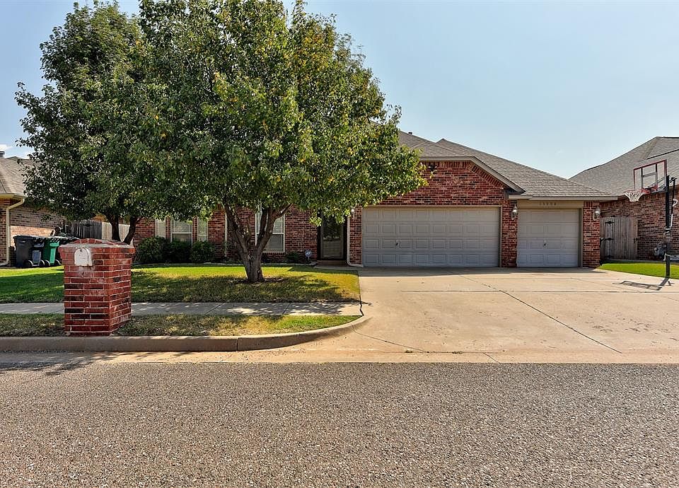 1st image of 13904 Agate Dr