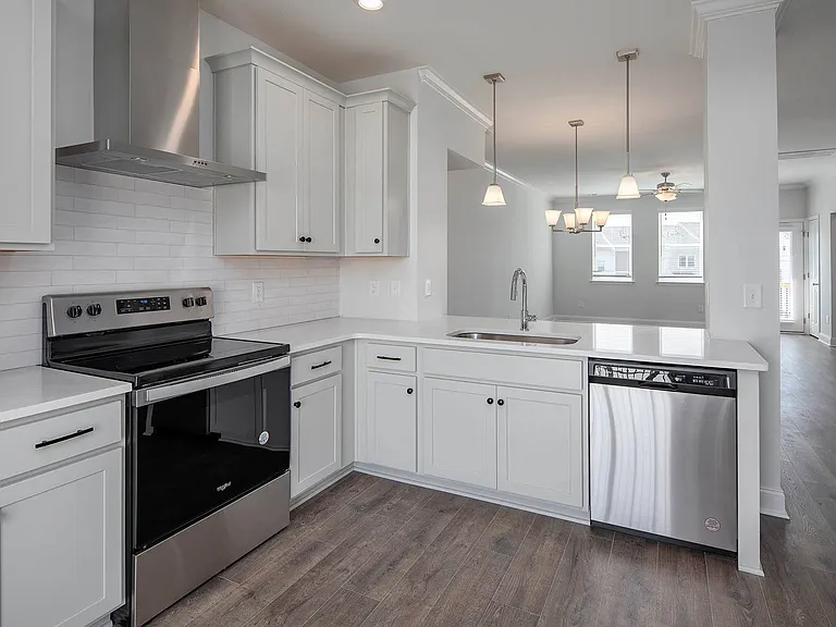 Crest at Burkitt Ridge Apartments — Photo 15