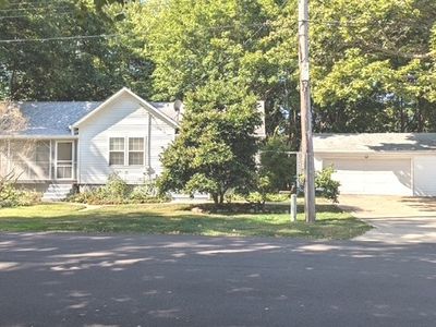 817 Chestnut Ave, Dixon, IL, 61021