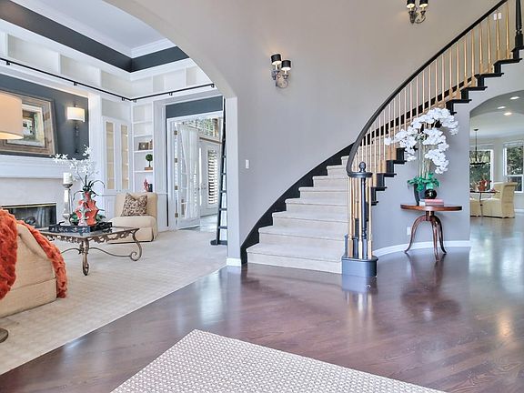 3rd image of 1117 Mockingbird Ct
