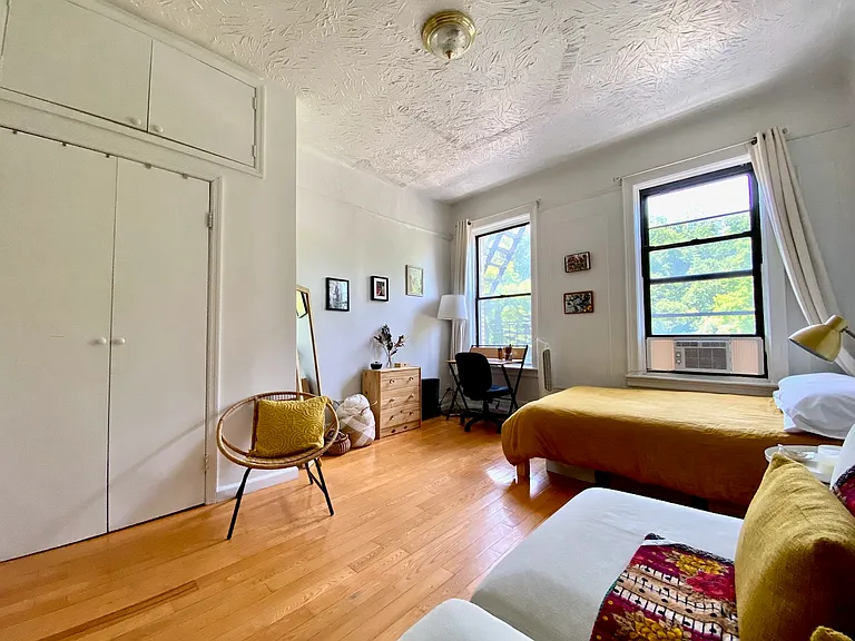 420 Saint Nicholas Ave #4B — Photo 7