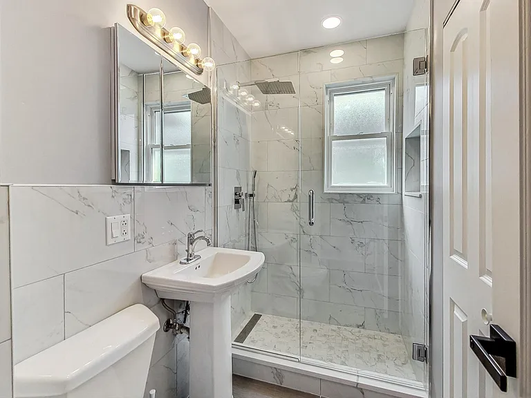 4057 N Whipple St #2 — Photo 11