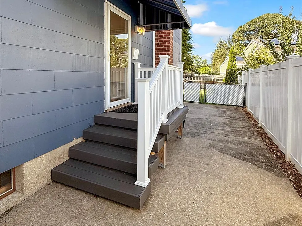 125 Glen Rd