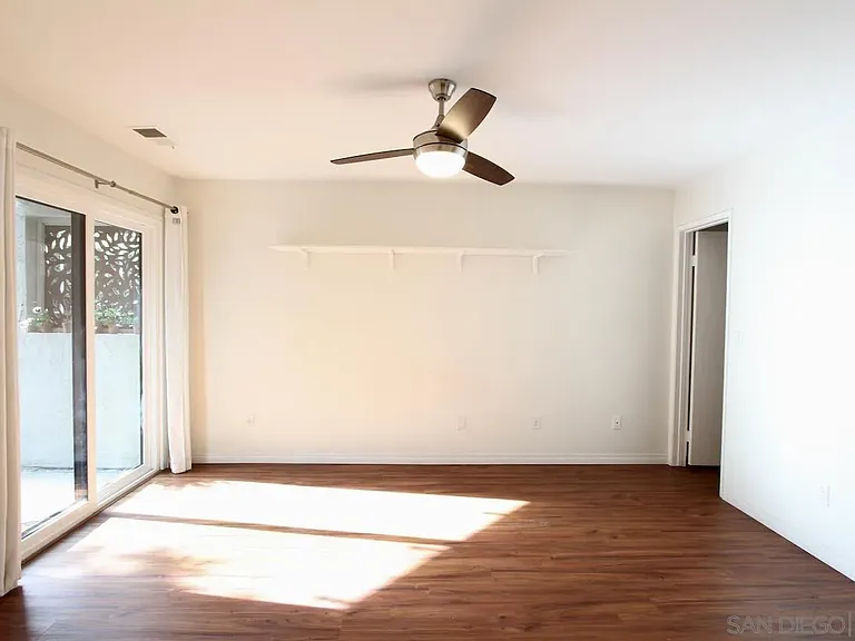 3021 Golden Oak Way — Photo 7