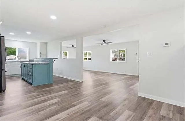 2521 Jayson St — Photo 13