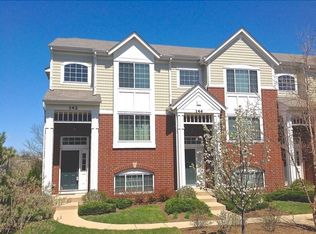 142 Morgans Gate Dr, Wood Dale, IL 60191