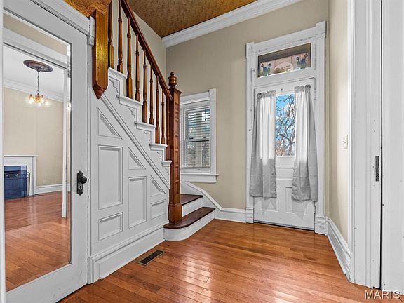 4th image of 520 E C St