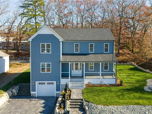 65 Morgan Ave, North Providence, RI 02911