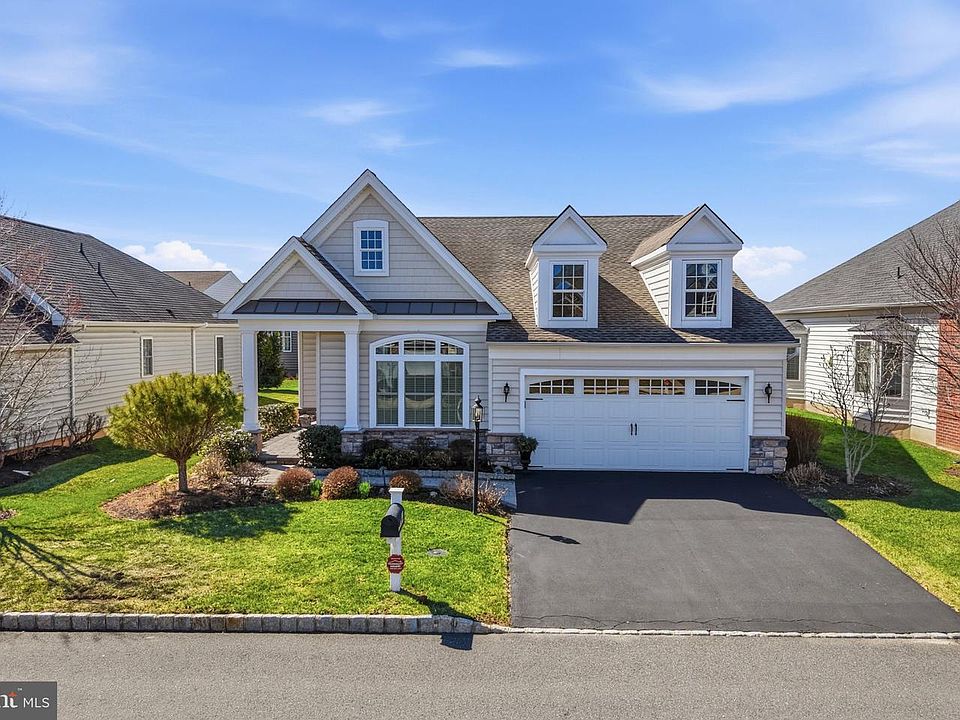 1st image of 4832 Spencer Dr