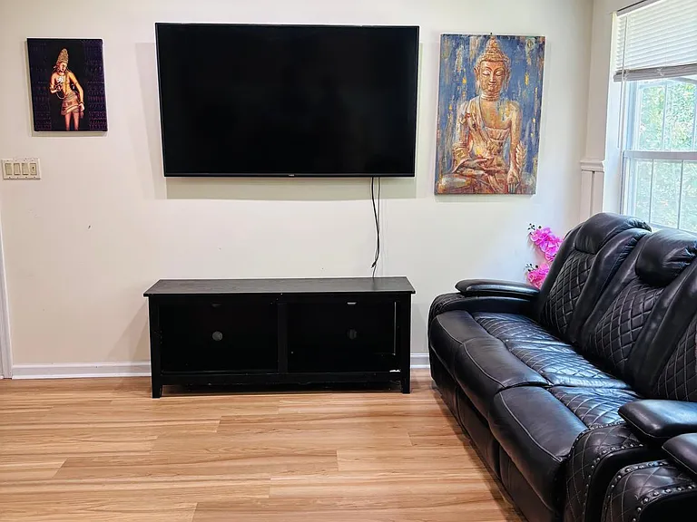 235 Hidden Woods Ct — Photo 2