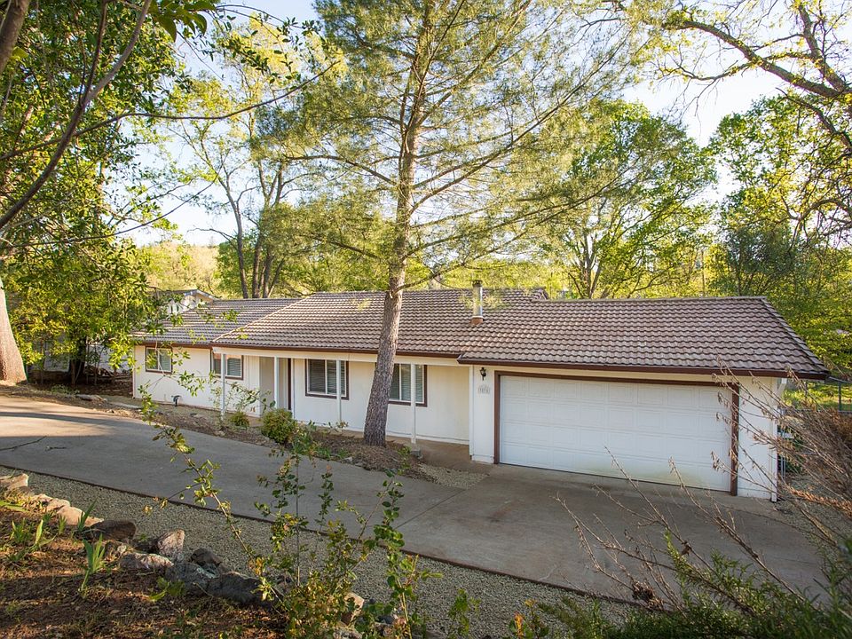 1st image of 3831 Sheridan Rd