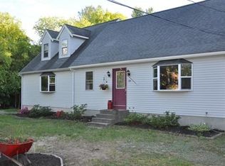 20 Shaw St, Carver, MA 02330