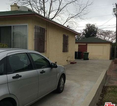 3rd image of 10419 Parmelee Ave