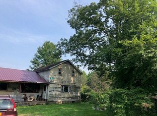 142 Nicholsville Rd, Bernhards Bay, NY 13028