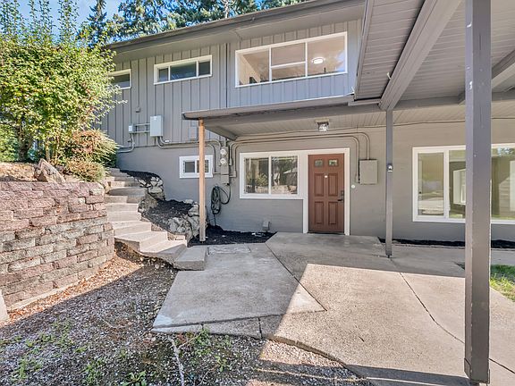 3rd image of 623-625 108th Avenue Ct E