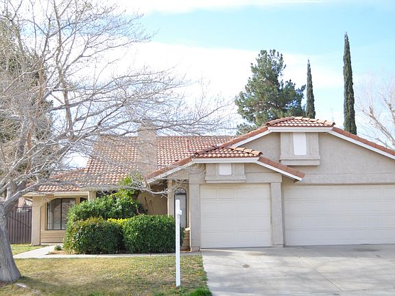 2nd image of 4622 Paseo Fortuna