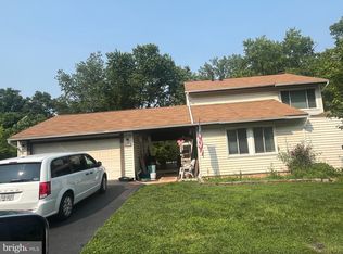 446 Sugarland Run Dr, Sterling, VA 20164