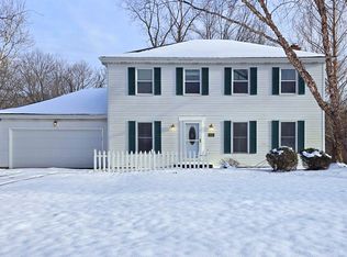 7021 Longview Dr, Solon, OH 44139