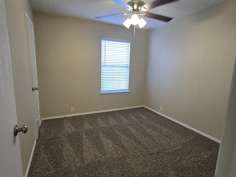 1108 Springcreek Dr — Photo 9