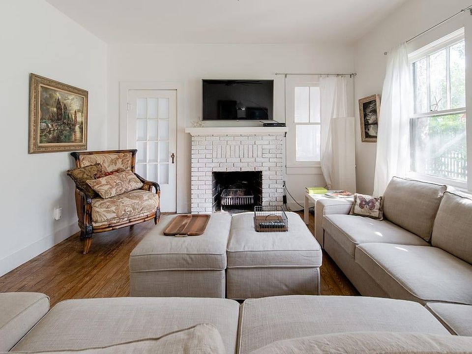 1st image of 302 N Peninsula Ave