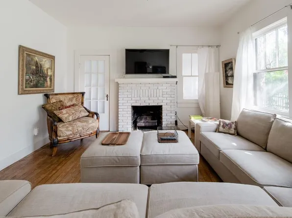 302 N Peninsula Ave, New Smyrna Beach, FL 32169