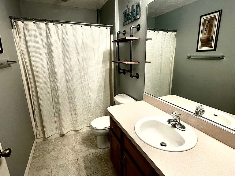 8036 SE 175th Malmaison St — Photo 3