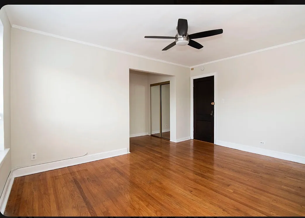 Studio, 420 sqft, $1,355 — Photo 2