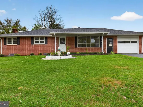 2360 Redwood Rd, York, PA 17408