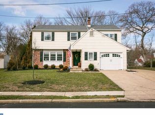 43 Red Leaf Rd, Moorestown, NJ 08057