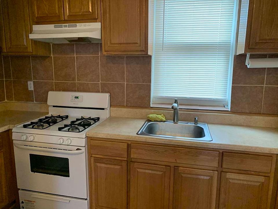 1st image of 27-04 18th St #1