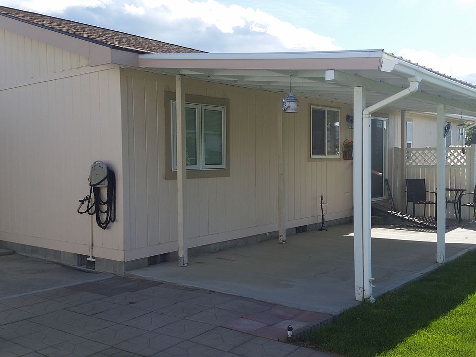 2nd image of 101 Lenseigne Pl