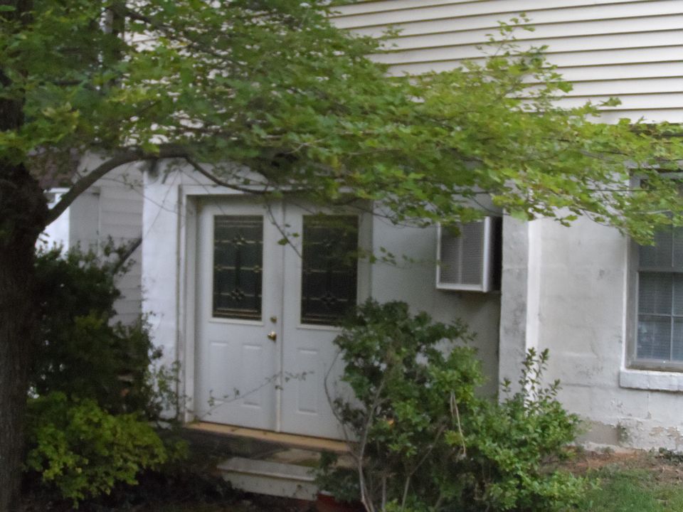 Ground floor Entry