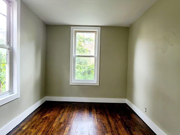 5th image of 641 E 223rd St #2RR