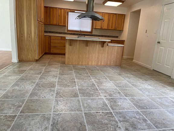 4th image of 2880 Midas Ct