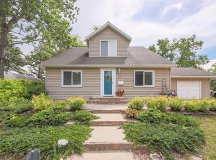 830 NW 5th Ave, Grand Rapids, MN 55744