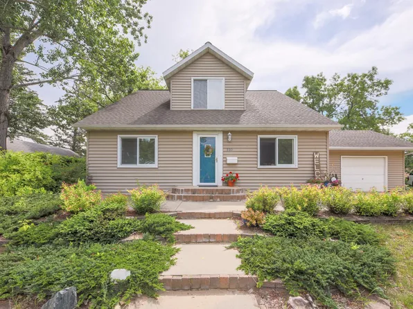 830 NW 5th Ave, Grand Rapids, MN 55744