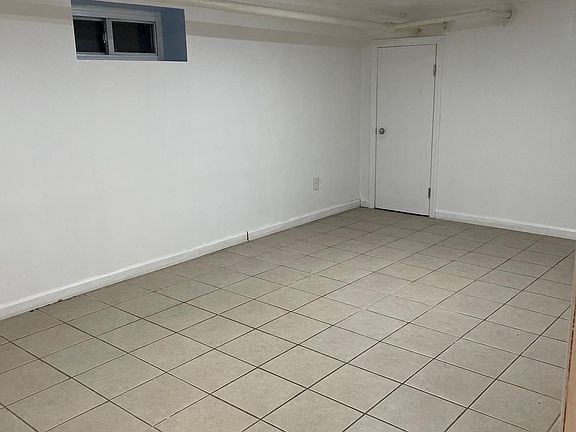 4th image of 30 Underhill Ave