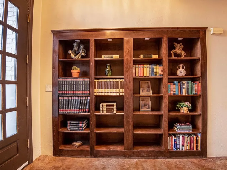 7623 Wyatt Lake Dr — Photo 9