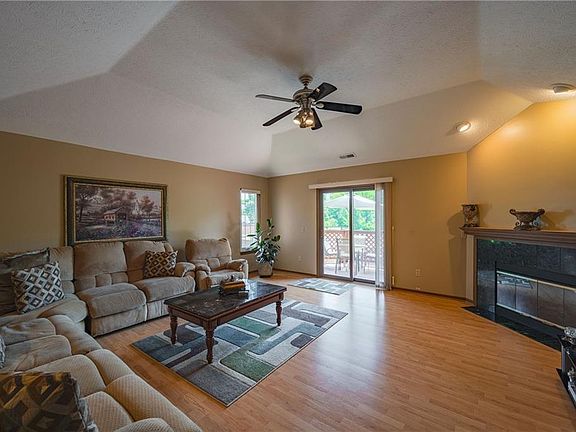 3rd image of 8647 Scenicview Dr #F205