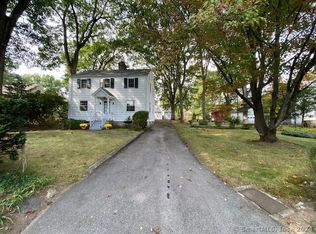 110 Dunn Ave, Stamford, CT 06905