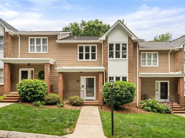 4552 Fernhaven Cir, Winston Salem, NC 27104